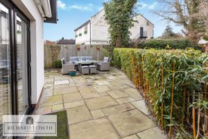 Courtyard Garden- click for photo gallery